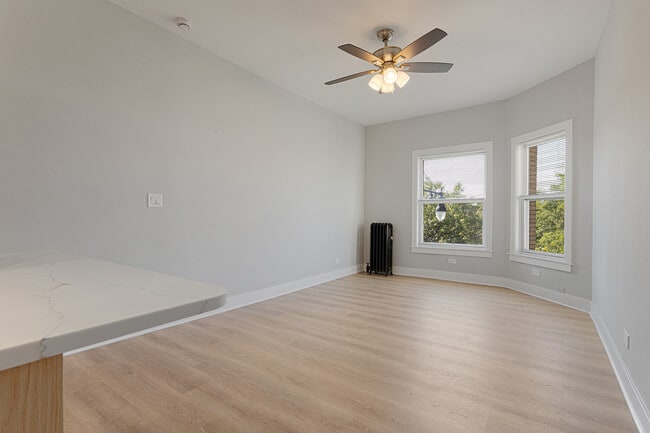 Photo - 7600 N Sheridan Rd Unit 305