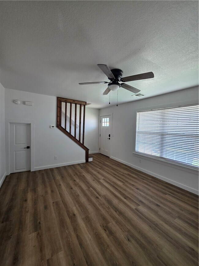 Photo - 2404 SE Jayel Terrace