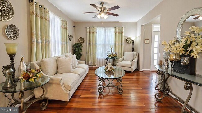 Photo - 13801 Dr Edelen Dr