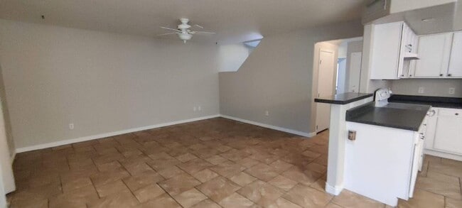 Photo - Great 3 Bedroom plus den/office and Loft in Gilbert for rent.