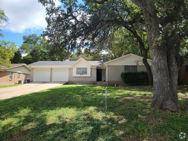 Building Photo - 1006 Nancy Beth Dr Rental