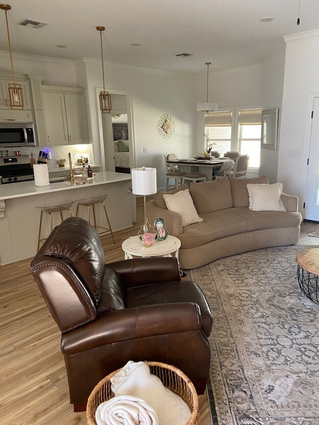 Photo - 228 Oak Alley Dr