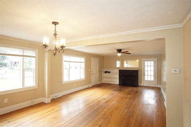 Photo - 4 br, 1.5 bath House - 138 Rasor Drive