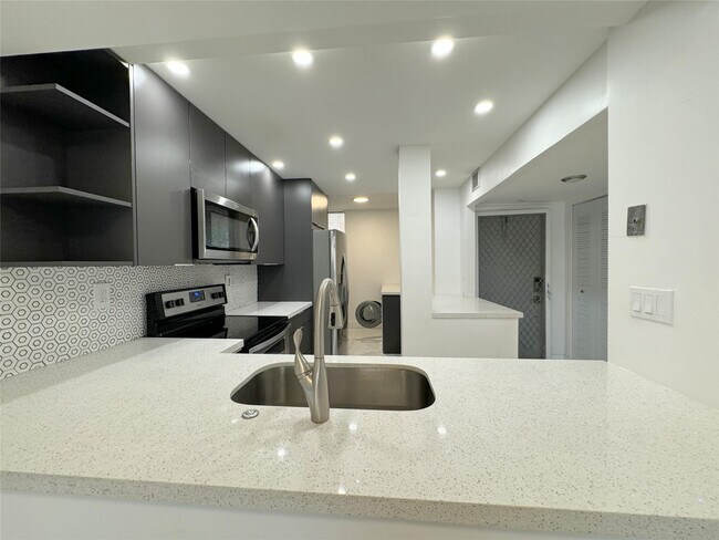 Photo - 6800 Cypress Rd Unit 102