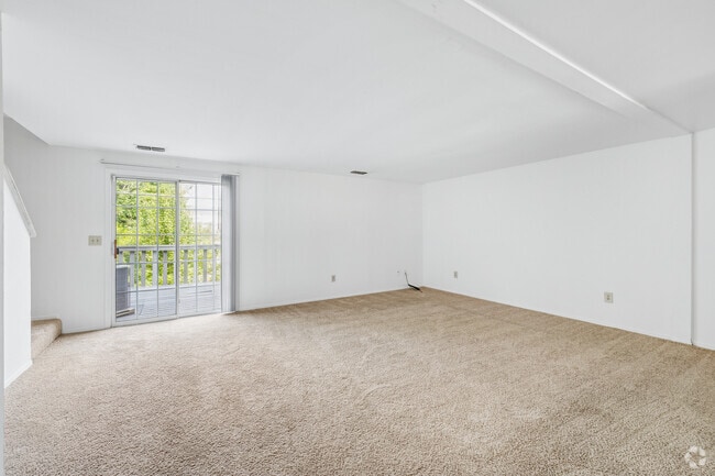 3BR, 2BA - 2,000SF - Living Room