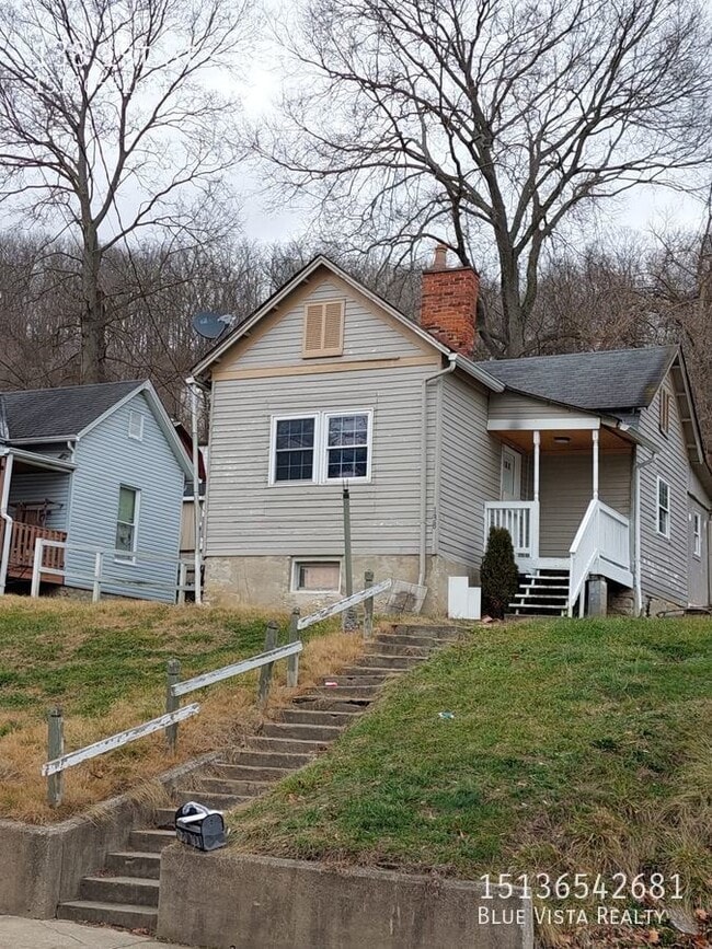 Photo - 138 1st St