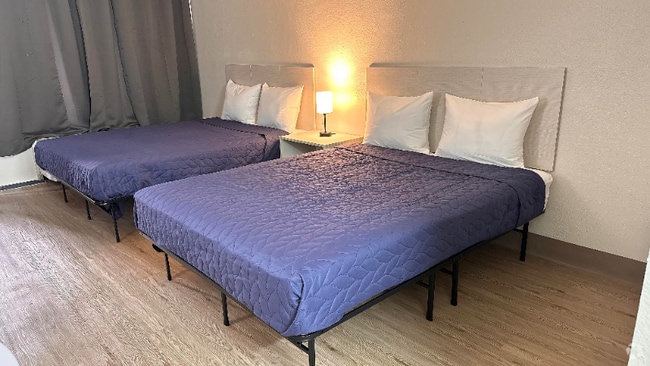 Building Photo - 44199 US-27 Unit 282 Double Room Rental