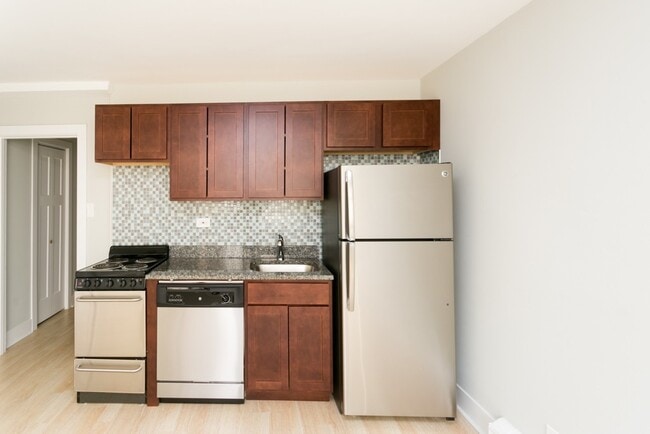 Photo - 450 W Wellington Ave Unidad F2