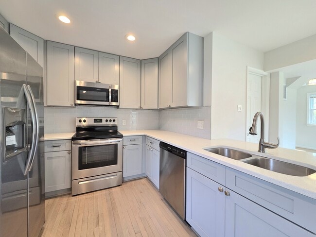 Photo - 10810 Norman Ave