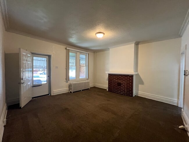 Photo - 218 E 18th Ave