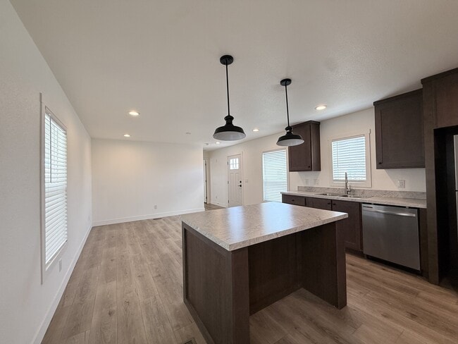 Photo - 2060 N Center St