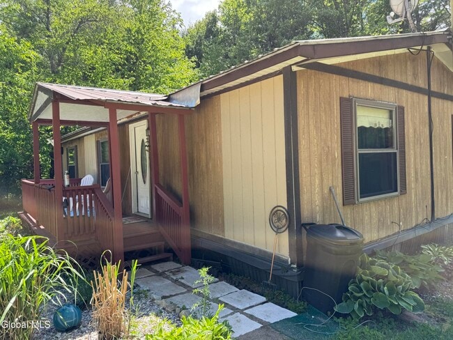 Photo - 124 Archer Rd