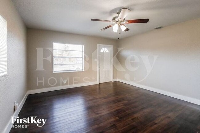 Photo - 2121 NW 28th Terrace