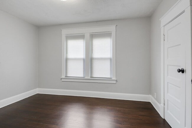 Photo - 3 Bedrooms Ready for Rent