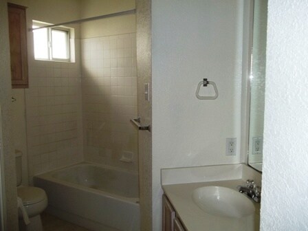 Photo - 2205 Garrett Dr