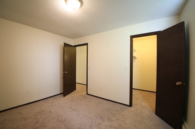 Photo - 2324 Bryant Ave S