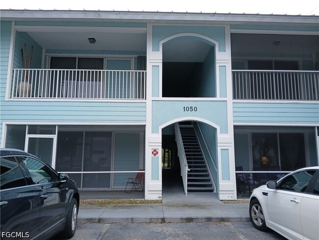 Building Photo - 1050 Hancock Creek S Blvd Unit 103
