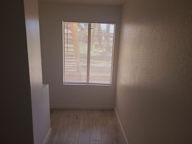 Photo - Close to Arizona Mills Mall