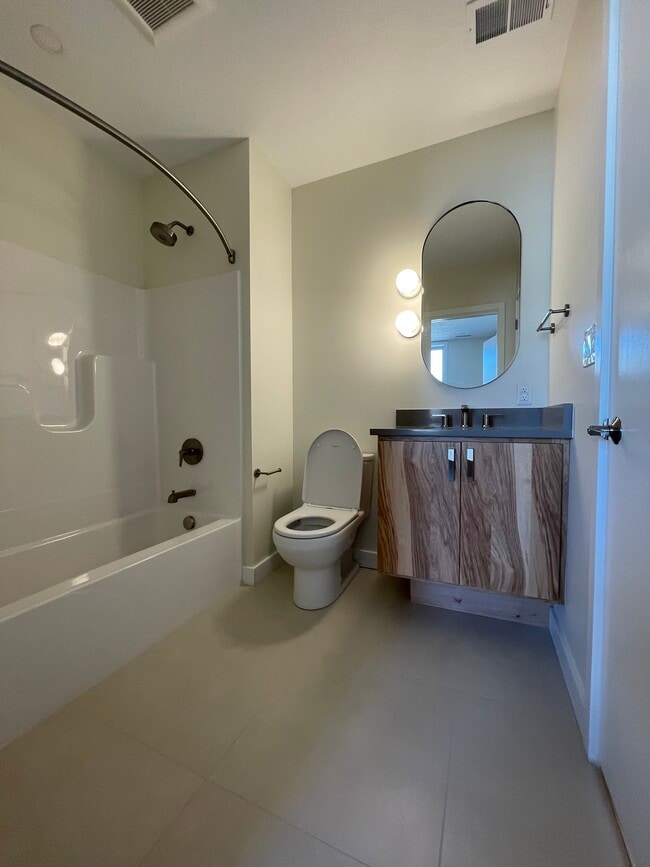 bathroom - 1306 Pennsylvania Ave Unit B