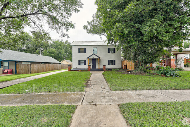 Building Photo - 1919 NW 11th St Unit 3 Rental