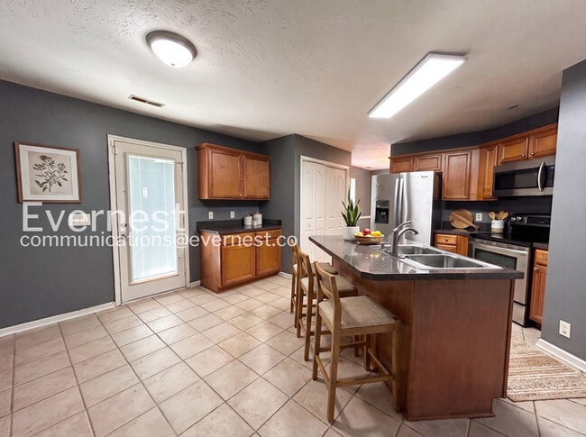 979 Tom Hailey Blvd