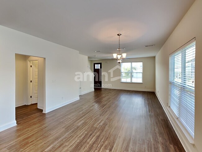 Photo - 5060 Mountain Springs Rd