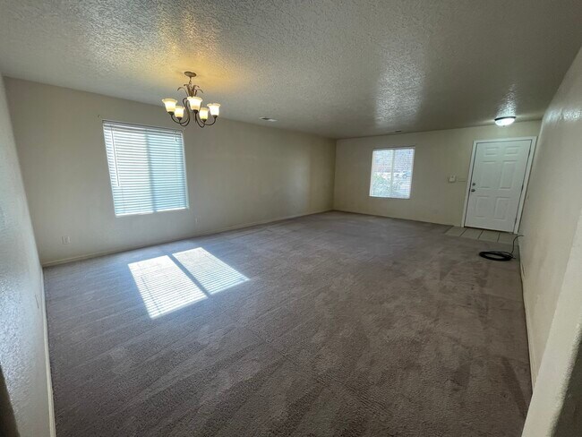 Photo - 9620 Sundoro Pl NW