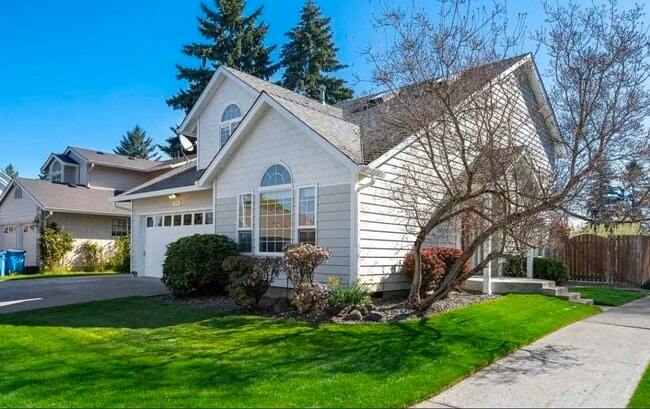 Photo - 10101 NE 55th Ave
