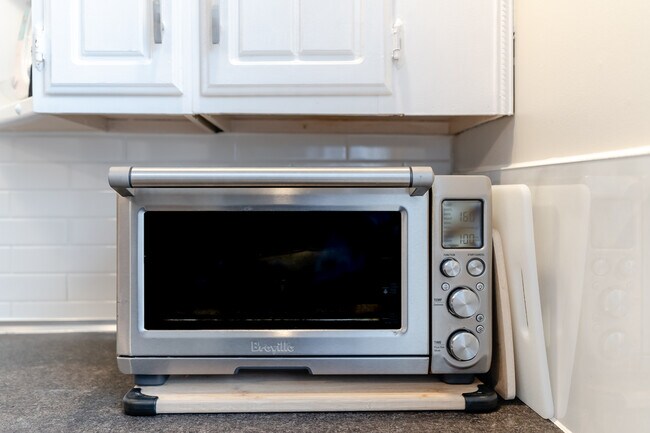 Photo - 46 Falaise Rd