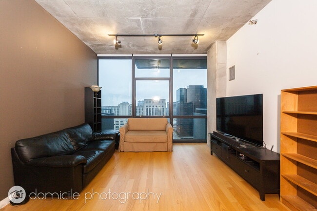 Photo - 235 W Van Buren St Unit 2113
