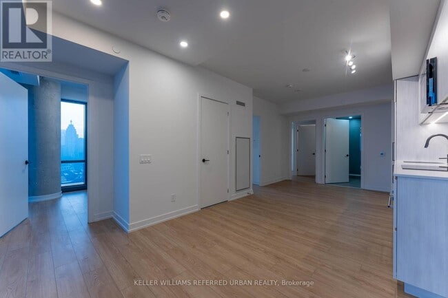 Photo - 35 Parliament St Unit 2804