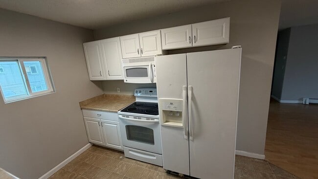 632 11th Ave Unit 4