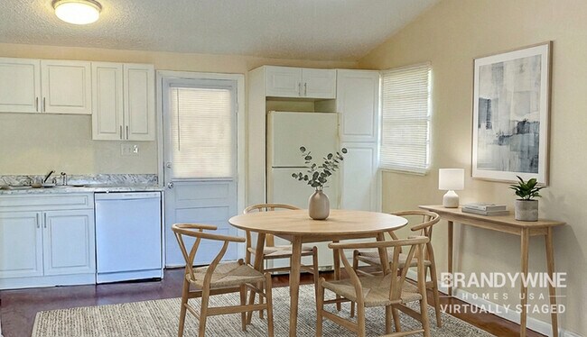 Photo - 9216 W Patterson St