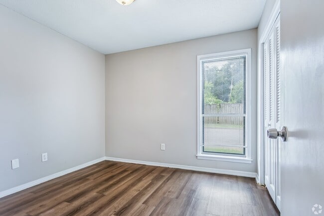 3945 Macon Rd Unit 2 bed 1 bath