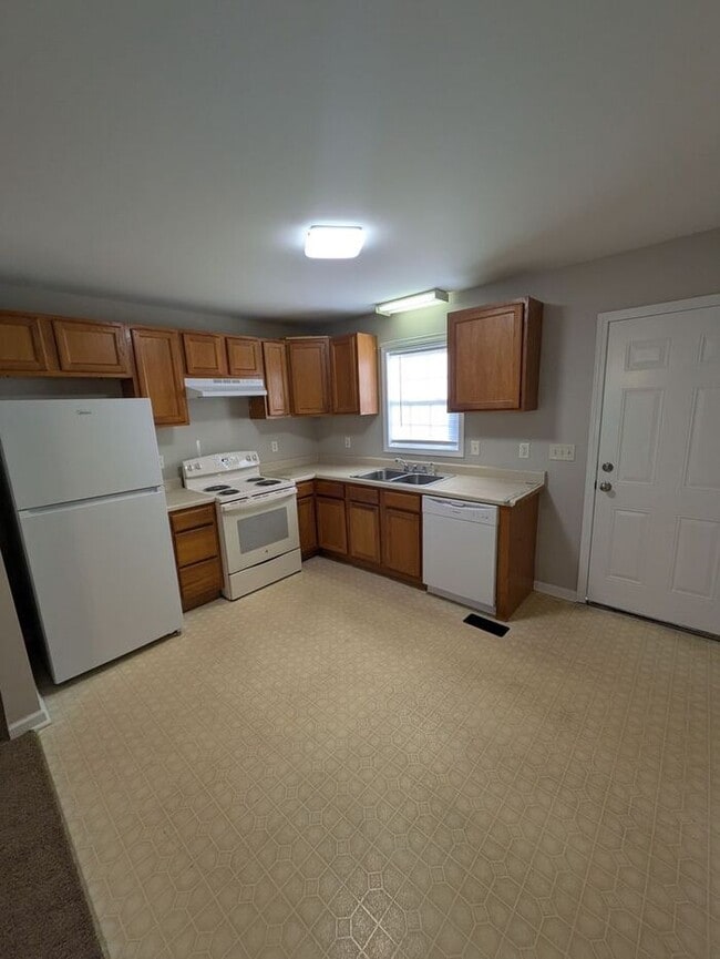Photo - 2BD/1BA Duplex in Newton