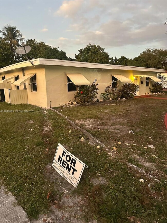 Photo - 1705 NE 157th Ter