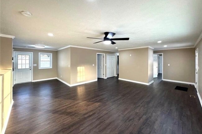 Photo - 1129 Mt Jefferson Rd