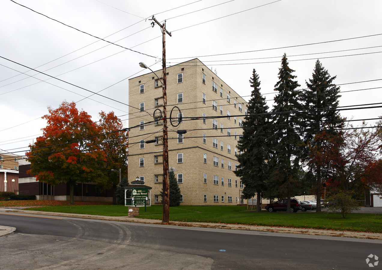 State Towers Apartments - State Towers Apartments