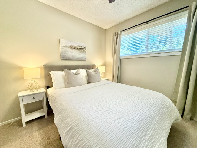 Photo - 9515 SW Edgewood St