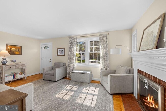 Photo - 2929 Stuart Dr