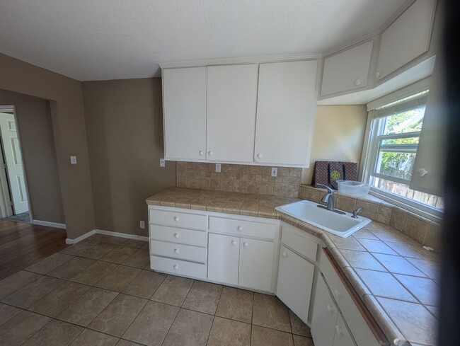 Photo - 2830 14th Ave