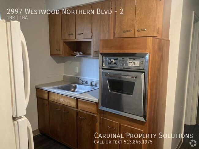 Building Photo - Quaint & Affordable 1-bedroom in Westwood ... Unit 2 Rental