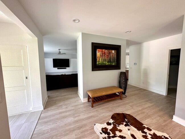 Photo - 4515 N Lake Dr