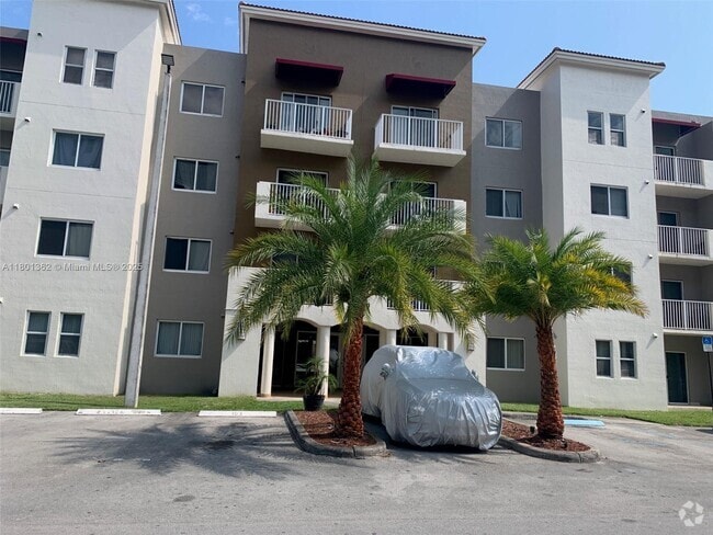 Building Photo - 11050 SW 196th St Unit 110 Rental