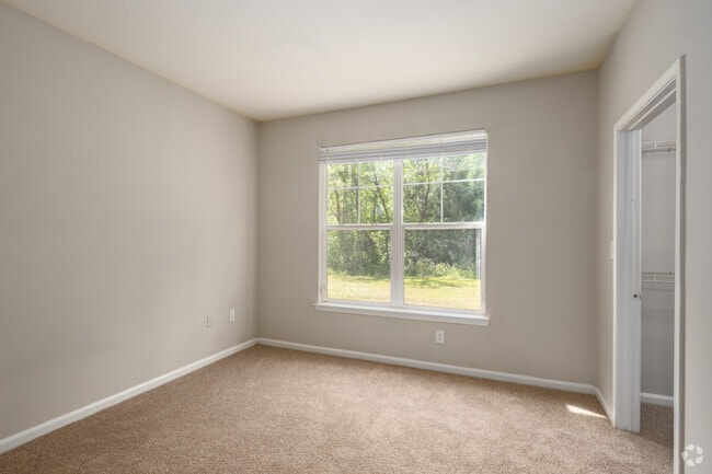2BR, 2BA - 1,104SF - Second Bedroom