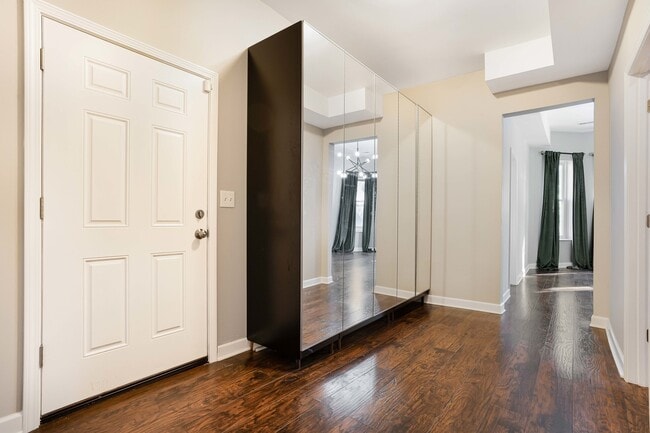 Photo - 6438 S Eberhart Ave Unit 2