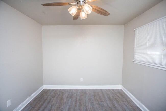 Photo - 2702 38th St