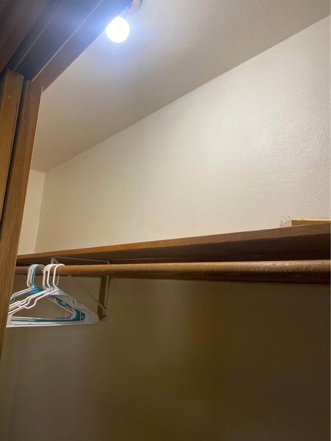 Photo - 205 9th St S