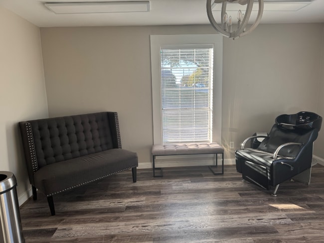 Photo - 403 W Main St