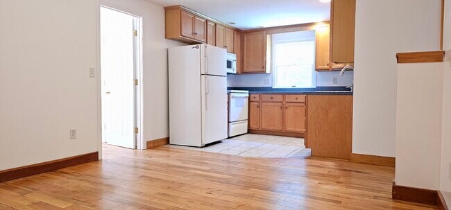 Photo - 17 Diamond Hill Rd Apartment Unit B